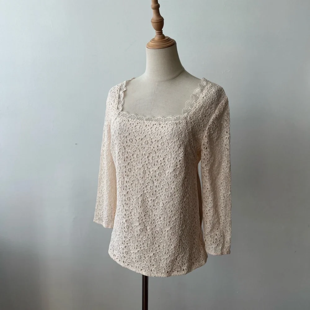 NWT 41 Hawthorn Bela Button Back Lace Square Neck Ivory Blush Blouse Small